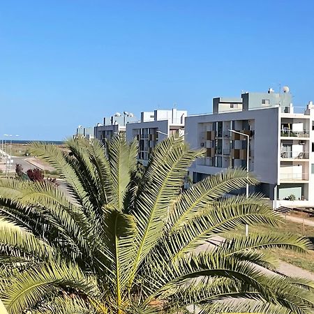 Sun & Sea, Meia Praia Лагос Екстериор снимка