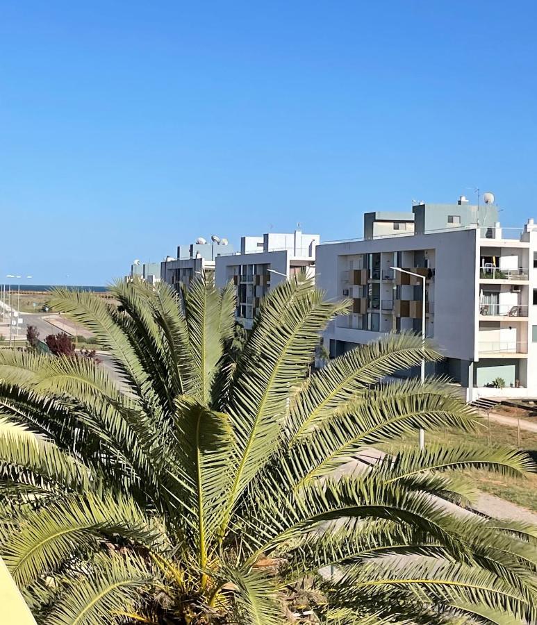 Sun & Sea, Meia Praia Лагос Екстериор снимка